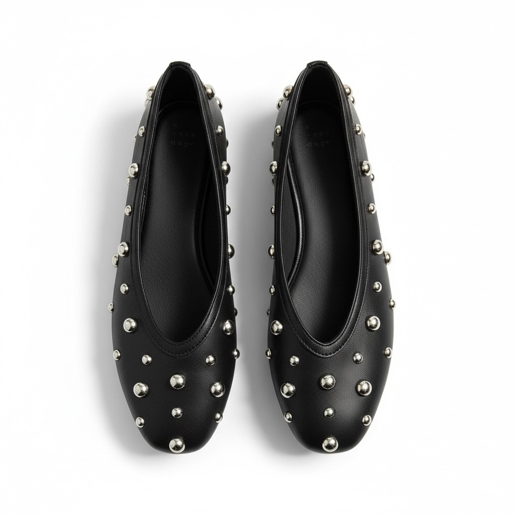 🆕 a new day Brand New Black Flats with Silver Studs
B6